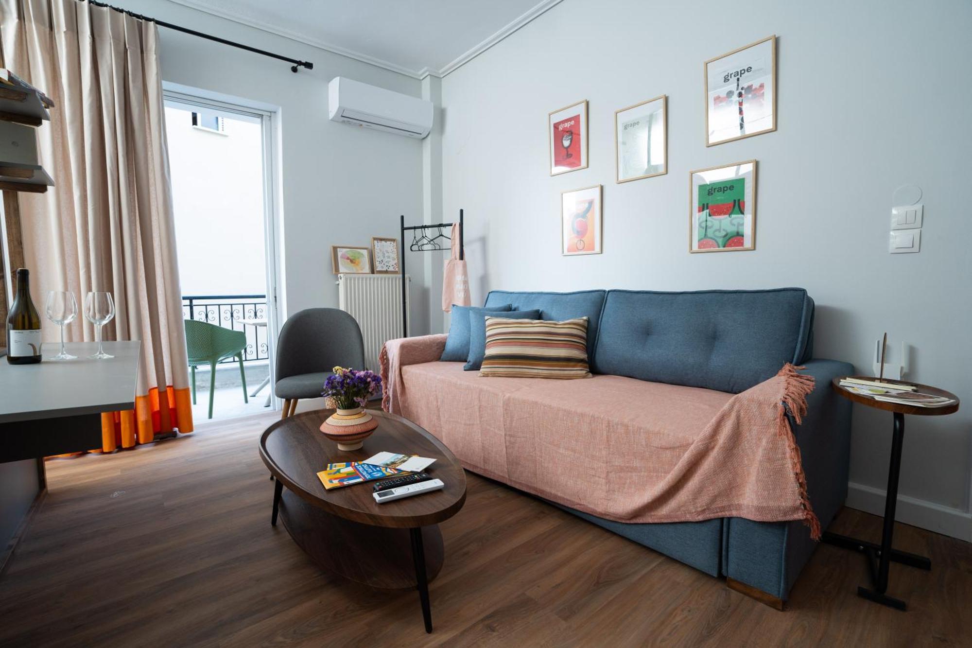 Nyx Guesthouse Триполис Экстерьер фото