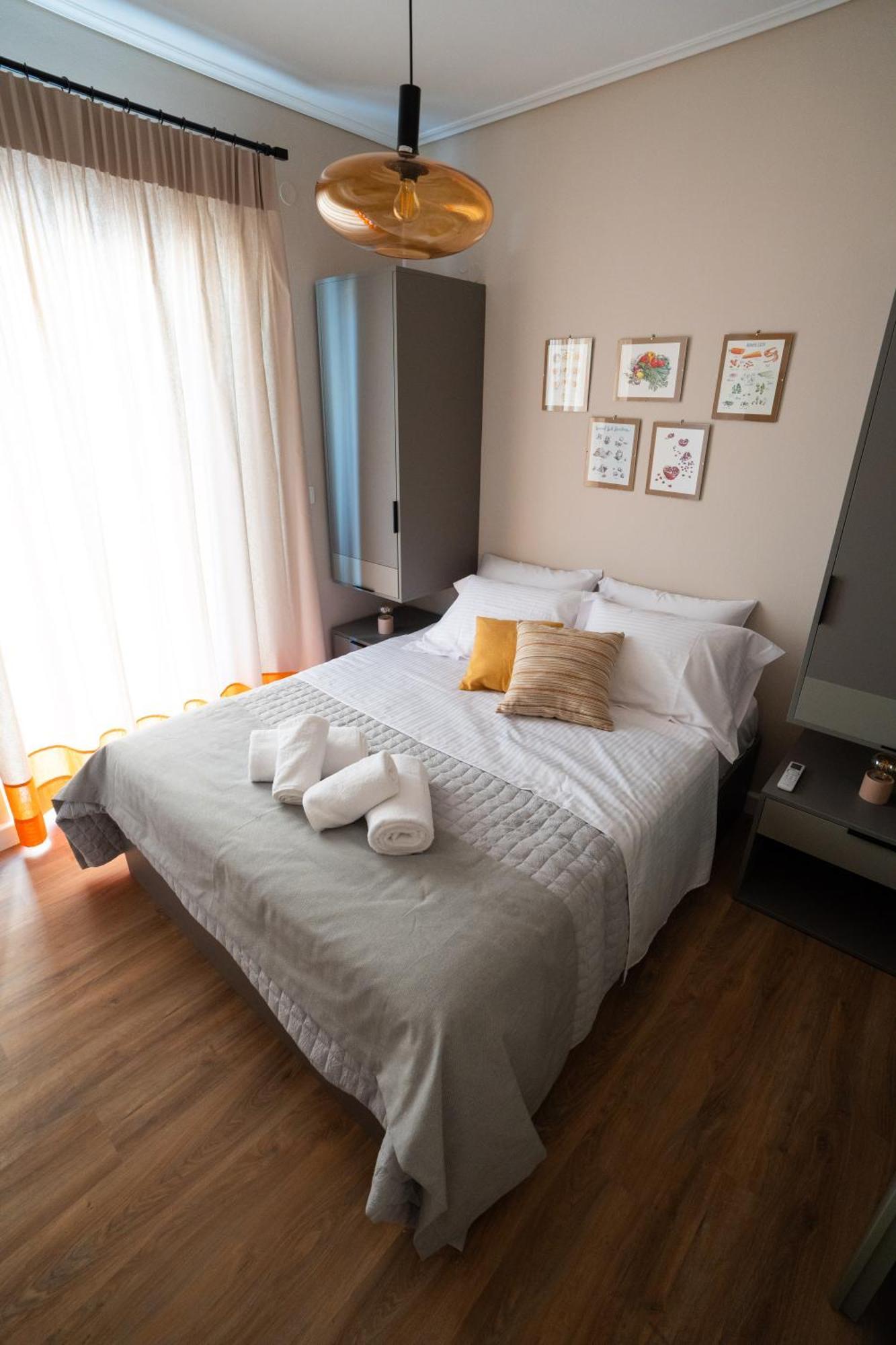 Nyx Guesthouse Триполис Экстерьер фото